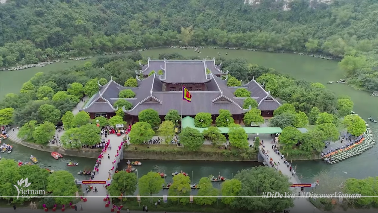 Đây là hoạt động nằm trong chương trình truyền thông hình ảnh Việt Nam trên nền tảng số YouTube do Trung tâm Thông tin du lịch (Tổng cục Du lịch) thực hiện với sự đồng hành, hỗ trợ của tập đoàn Google và Vinpearl. (Nguồn ảnh: chụp lại từ Youtube)